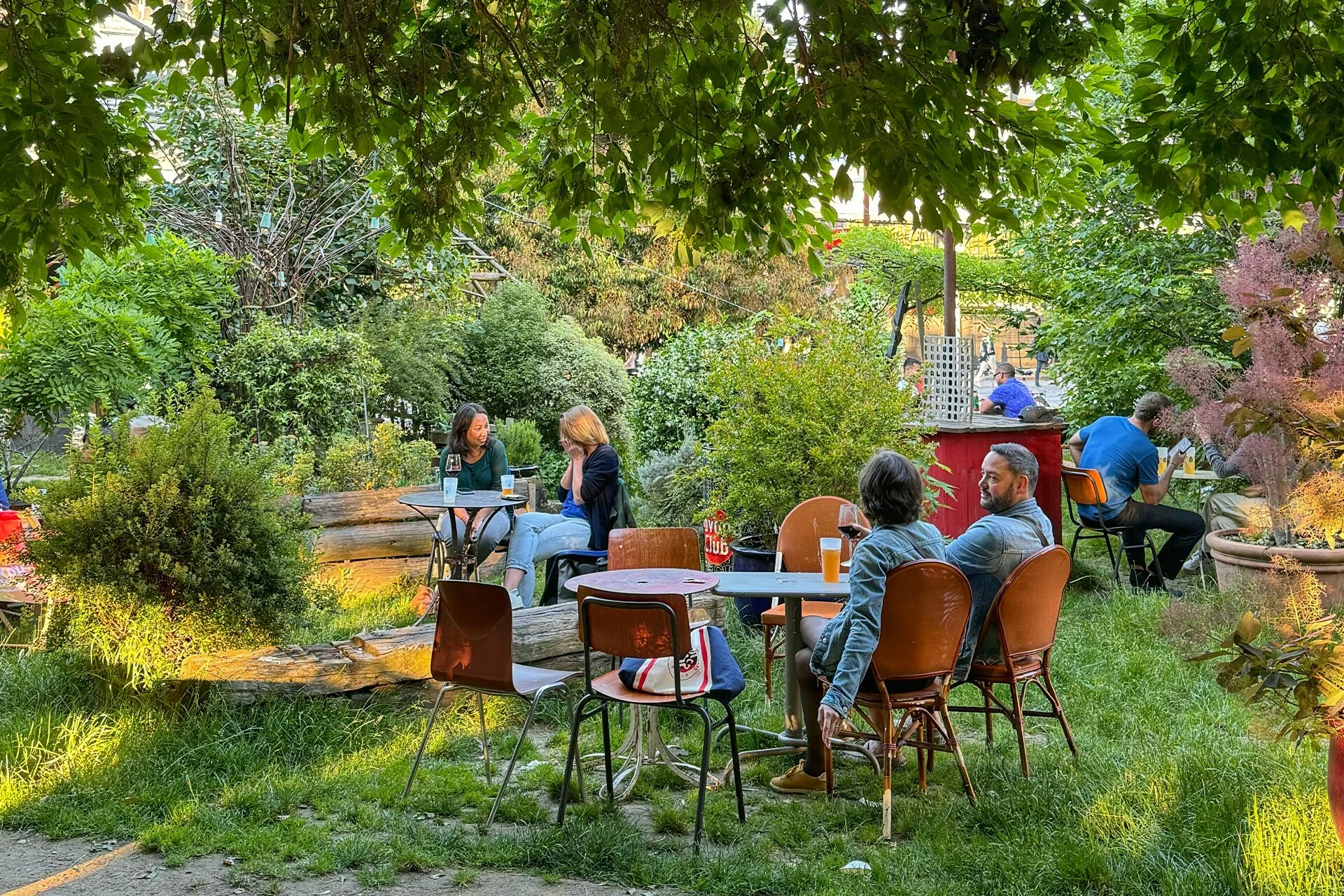 jardin caché summer party entreprise locaux blacktrombone lieux