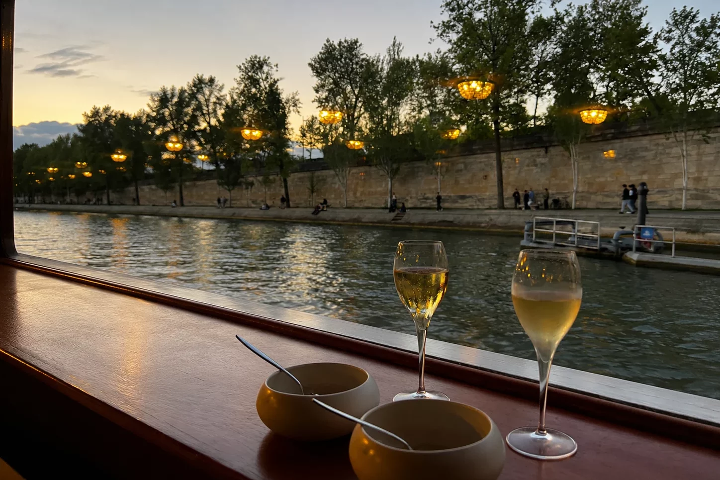 garden party summer party bateau entreprise cse croisiere blacktrombone